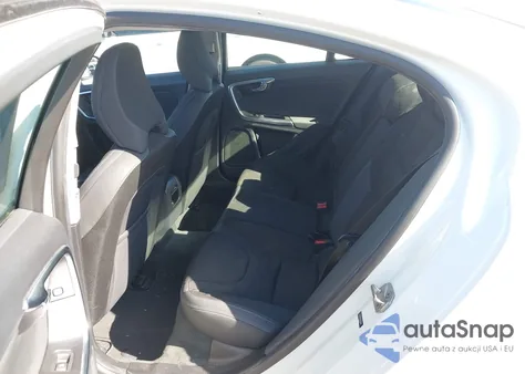 2015 Volvo S60 T5 из США, поврежденный, VIN YV140MFJ7F1343068